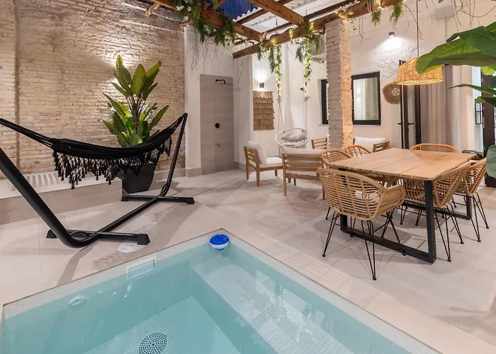 Con Piscina Y Terraza 公寓