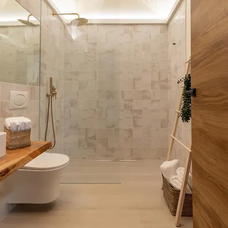 Apartmán Con Piscina Y Terraza *