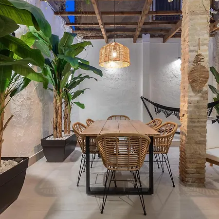 Apartmán Con Piscina Y Terraza *