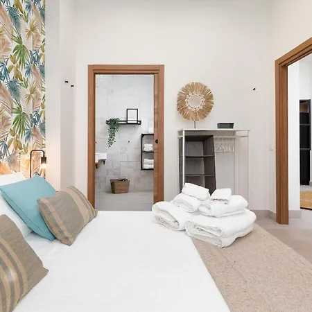 Con Piscina Y Terraza Apartman